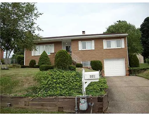 331 Pinevue Dr photo 1