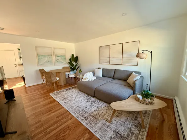 200 89th St #A, Virginia Beach, VA 23451