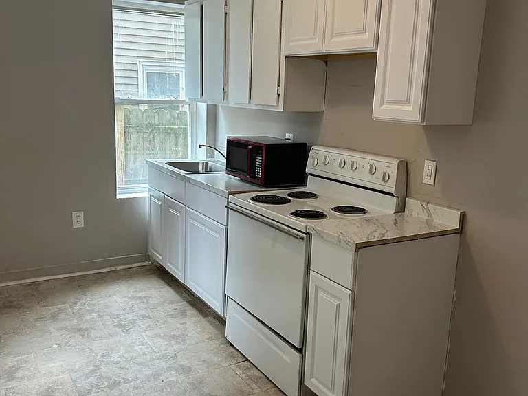 258 Mill St #3 — Photo 1