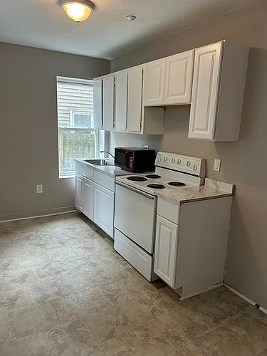258 Mill St Photo 1