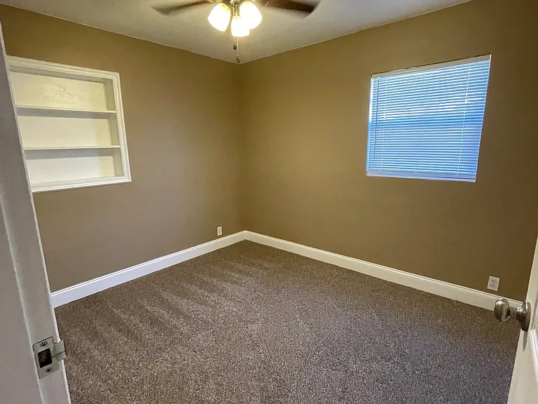 385 W Ethelene St — Photo 6