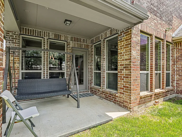 1828 Houghton Dr — Photo 89