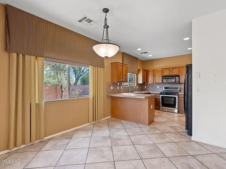 1605 W Homecoming Way — Photo 14