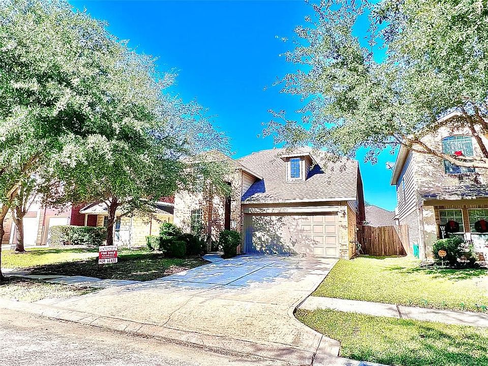 1st image of 26322 Richwood Oaks Dr