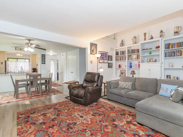 825 Heritage Village #B, Southbury, CT 06488