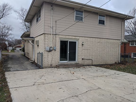5th image of 10901 S Kilbourn Ave