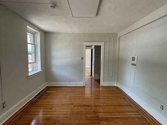 5th image of 6610 N 8th St #B-402