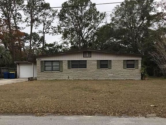 2nd image of 934 Overlook Dr