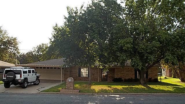 1st image of 1421 Southland St