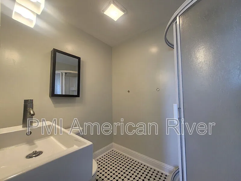 Studio, 1.0 bath, 400 sqft, $1,450 — Photo 4