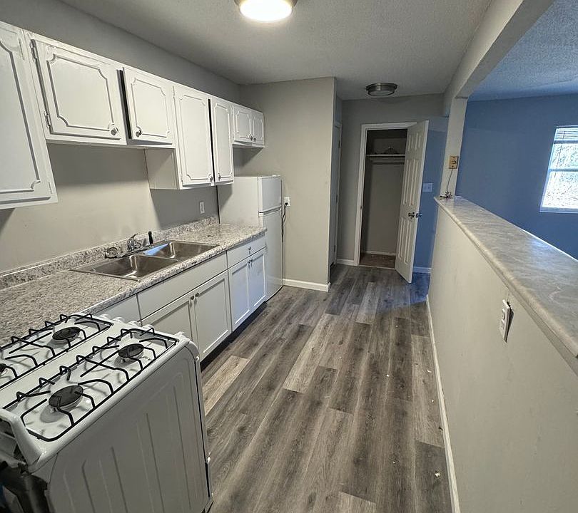 1st image of 1079 E Wildwood St APT 6