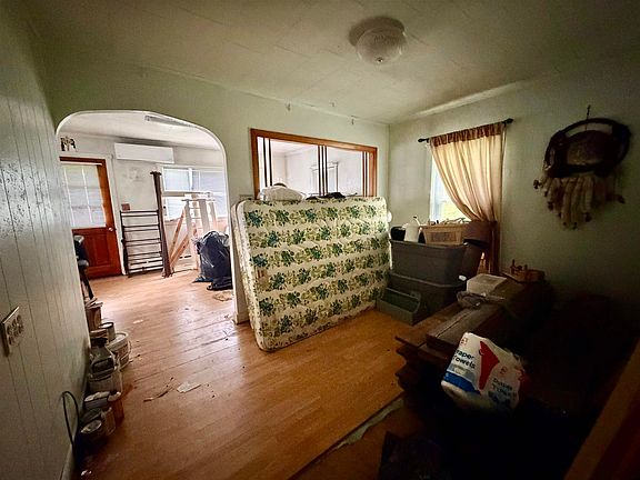 5th image of 339 Cates Hill Road