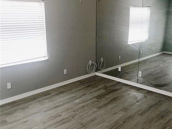 5th image of 227 Amherst Ave #19
