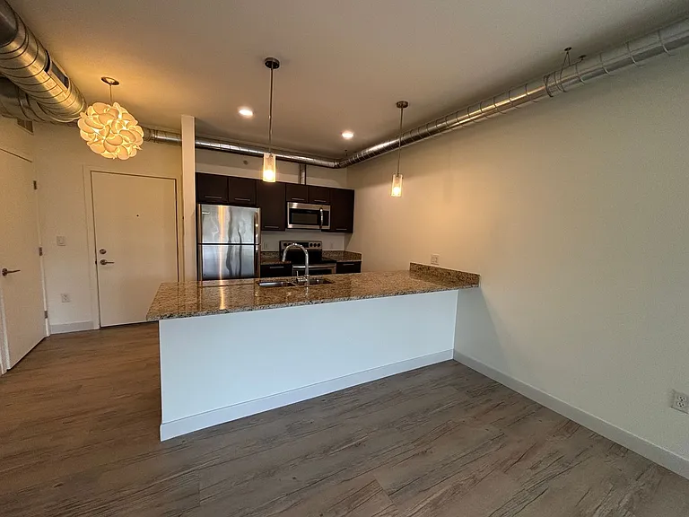 601 Lake Michigan Dr NW — Photo 4