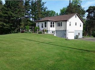 2540 Avis Dr, Harborcreek, PA 16421