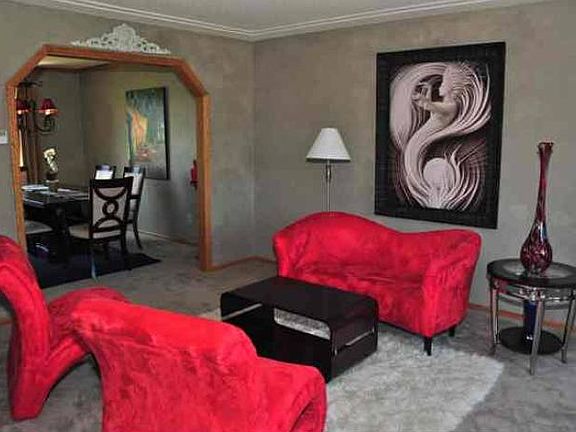 Spacious Living Room