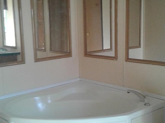 garden tub in master bath