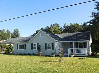 1360 Penderlea Hwy, Burgaw, NC 28425