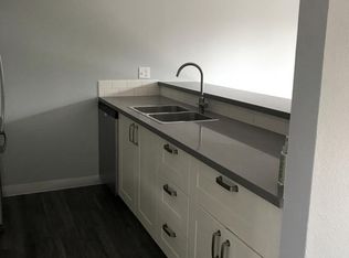 18542 Midvale Ave N, Seattle, WA