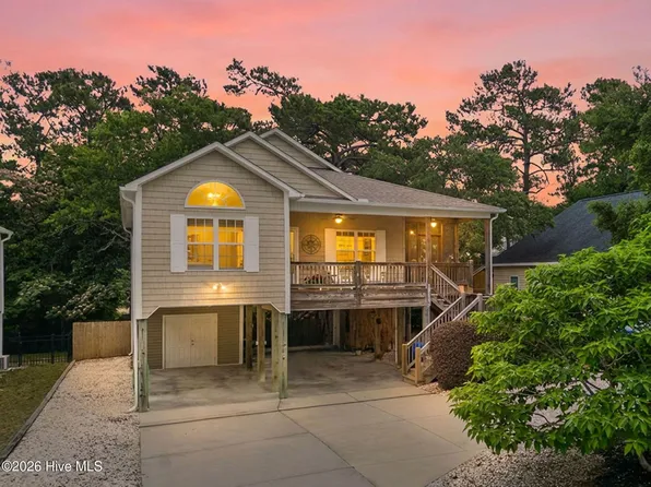 306 NE 46th Street, Oak Island, NC 28465
