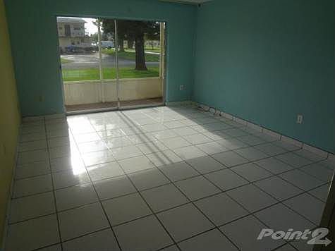 5th image of 20200 NE 27th Ct APT 6