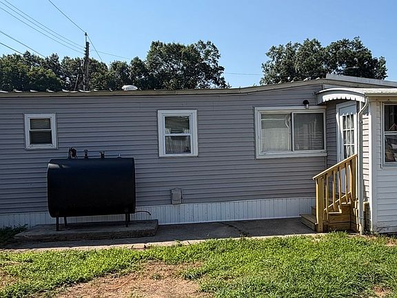 3rd image of 229 Miller St #C9