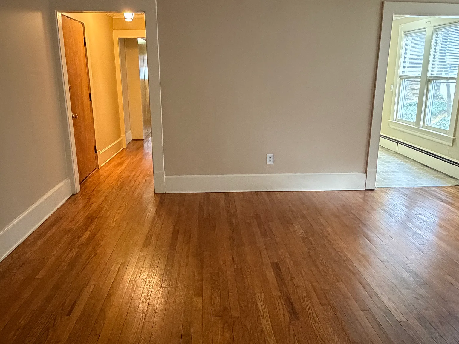 2 bed, $1,150 — Photo 4