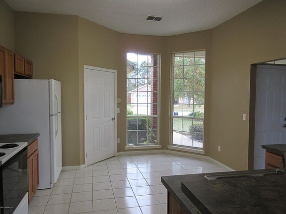 4th image of 4589 Antler Hill Dr E