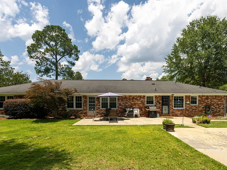 2704 Powhatan Dr — Photo 12
