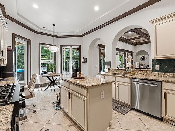 5th image of 2060 Timmerman Rd.