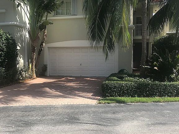2nd image of 3009 NE Quayside Ln #5