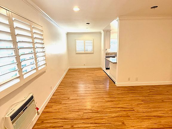 4th image of 4806 Sepulveda Blvd #1