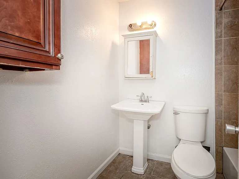 5612 Rose Dr — Photo 14