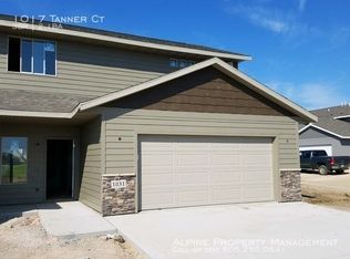 1017 Tanner Ct, Tea, SD 57064