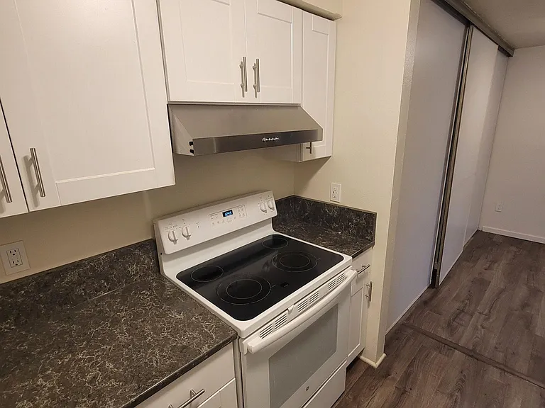 5476 SW Alger Ave #C8 — Photo 4