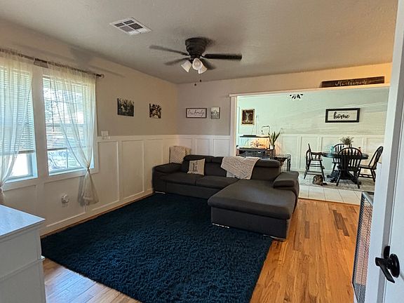3rd image of 4001 SW 24th St