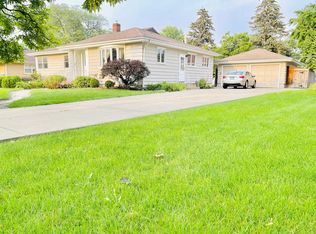 113 N Iowa Ave, Addison, IL 60101