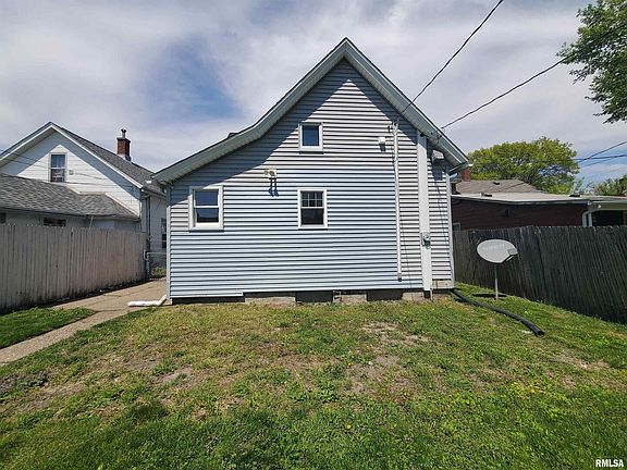 2nd image of 1523 W 13th St