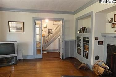 4th image of 2361 Demington Dr