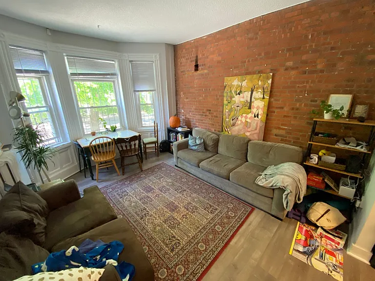 The Elm at 104 Howe St! — Photo 47