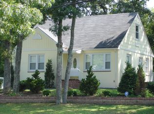 95 Gray Ave, Medford, NY 11763