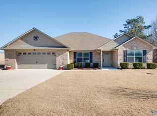 18206 Upland Trl, Athens, AL 35613