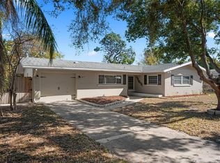 4213 Des Plaines Dr, Sarasota, FL 34233