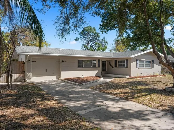 4213 Des Plaines Dr, Sarasota, FL 34233