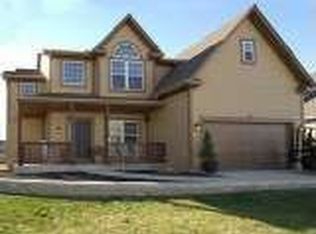 635 E Meadowlark Pl, Gardner, KS 66030