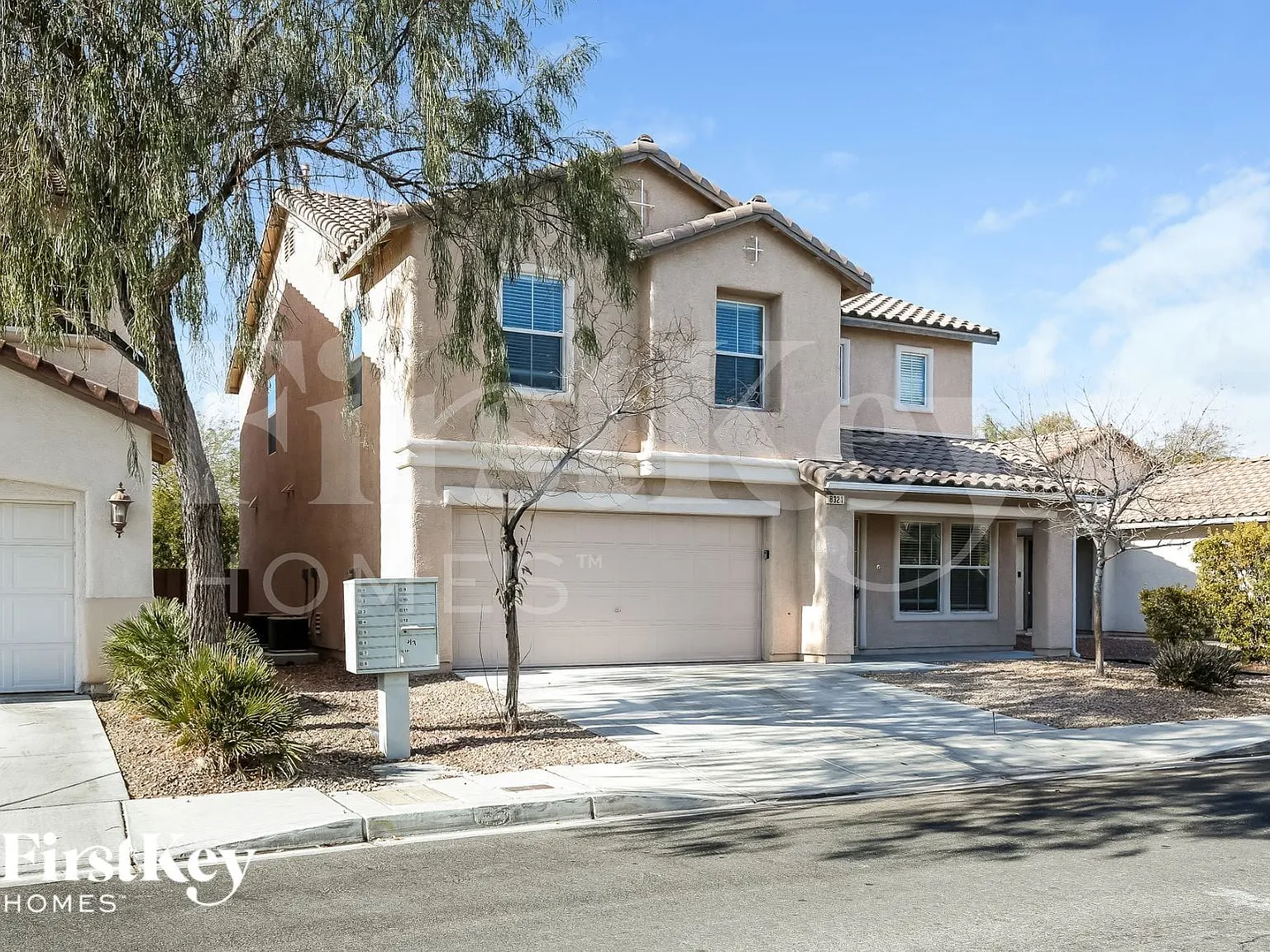 4 bed, 3.0 bath, 2492 sqft, $2,055 — Photo 2