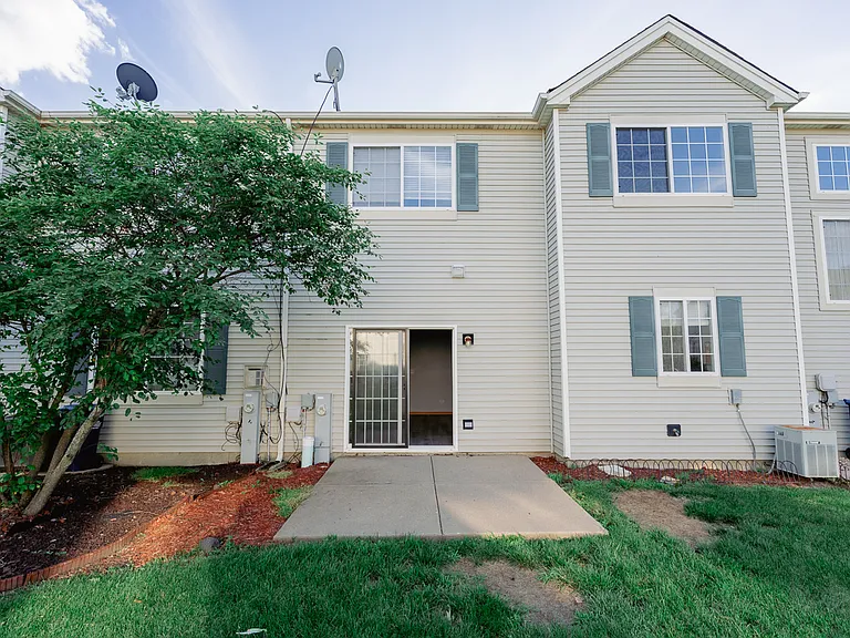 1136 Coneflower Ct — Photo 22