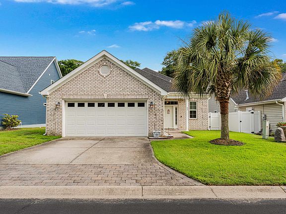 2nd image of 850 Cardinal Pl.