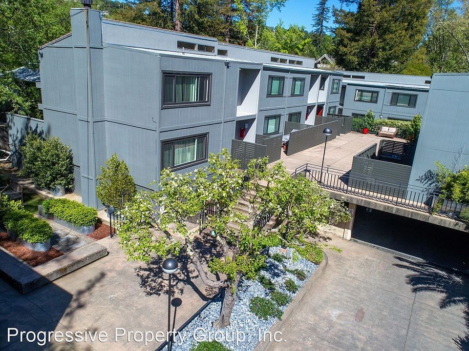 1st image of 111 Ross Ave APT A
