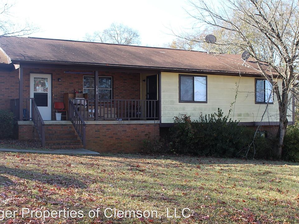 2nd image of 122 Cochran Rd #3